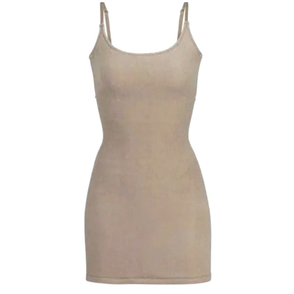 SKIMS.**TERRY SLIP DRESS I
DESERT| XL| Worn once